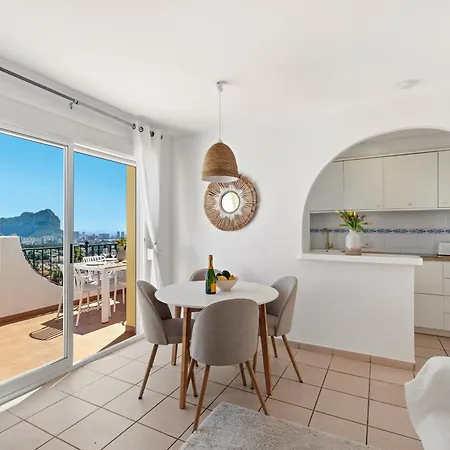 Casa Bellevue, Pools, Terrace, Views شقة كاليبي