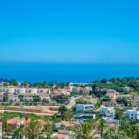 شقة Casa Bellevue, Pools, Terrace, Views كاليبي