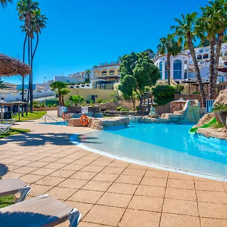 شقة Casa Bellevue, Pools, Terrace, Views كاليبي